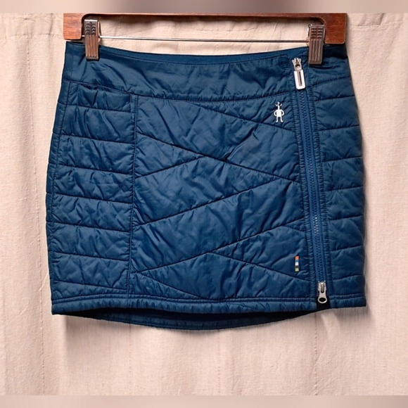 Smartwool Dresses & Skirts - ❄️Smartwool Smartloft 120 Quilted Insulated Zip Skirt Size XS❄️